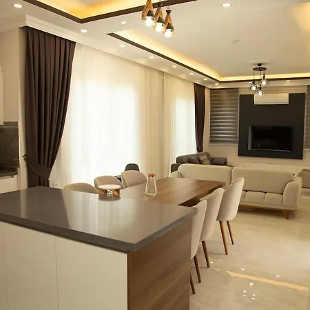 With Private Pool And Jacuzzi 2 *