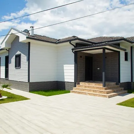 With Private Pool And Jacuzzi 2 Villa Yesilyurt (Canakkale)