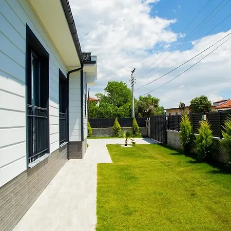 Villa With Private Pool And Jacuzzi 2