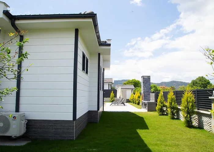 With Private Pool And Jacuzzi 2 * Yesilyurt (Canakkale)