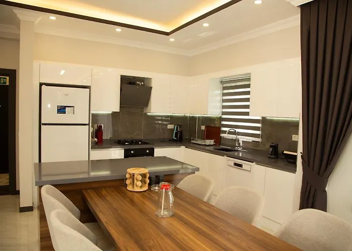 Villa With Private Pool And Jacuzzi 2 *