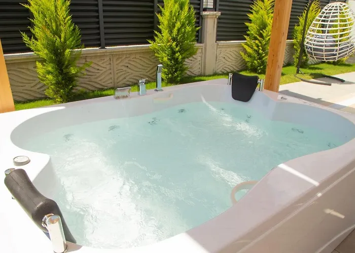 With Private Pool And Jacuzzi 2 Yesilyurt (Canakkale)